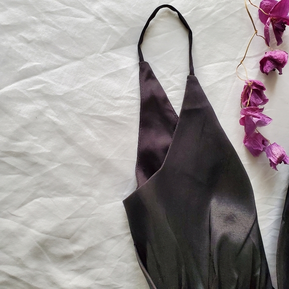 BOGO FASHION NOVA Black cocktail dress deep plunge - Picture 6 of 13